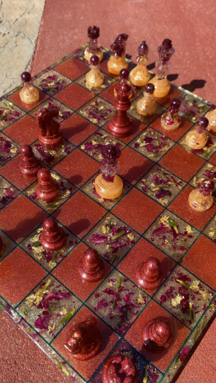 Custom Chess Set – Trendsetter Crafty Creations